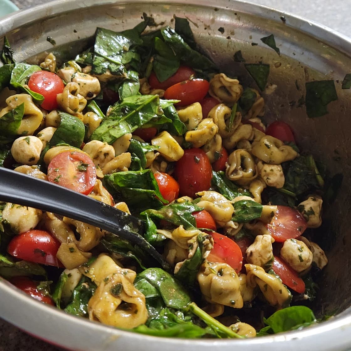 Balsamic Tortellini Caprese Salad