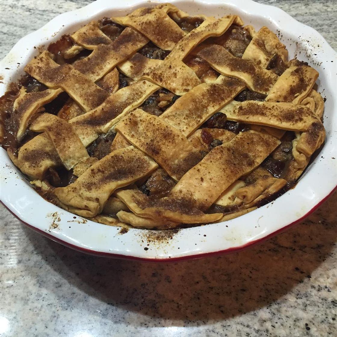 Caramel Apple Cranberry Pie