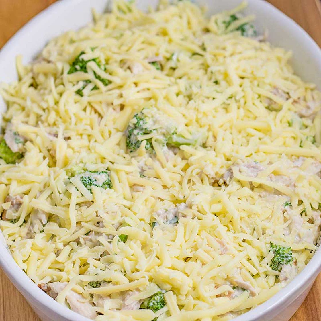 Keto Chicken Cheese Broccoli Casserole