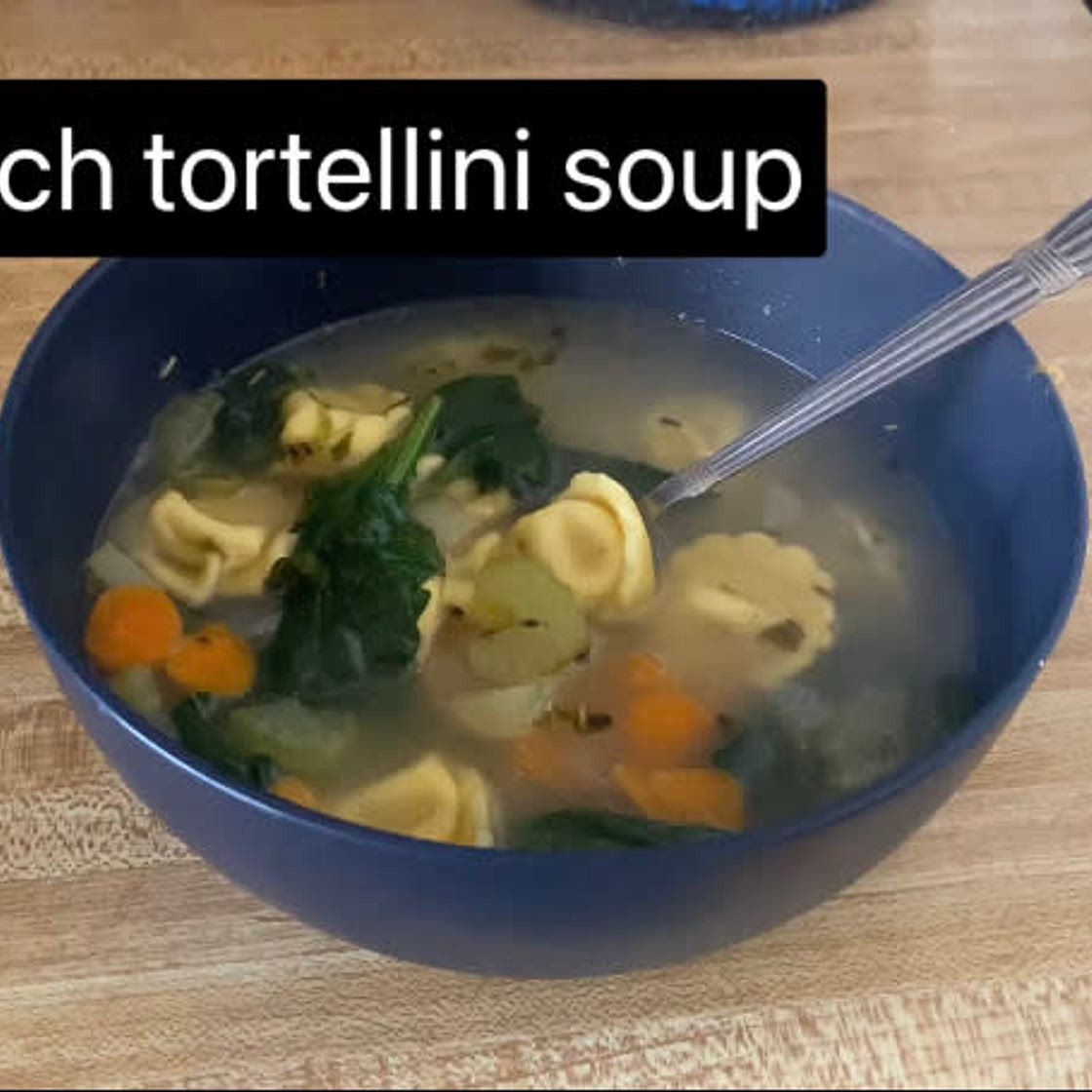 Spinach tortellini soup