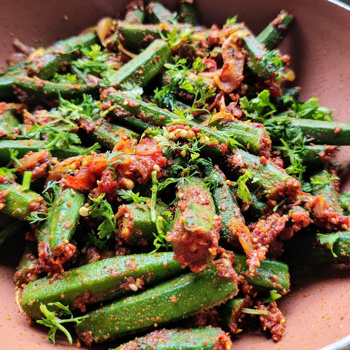Stuffed fried masala okra
