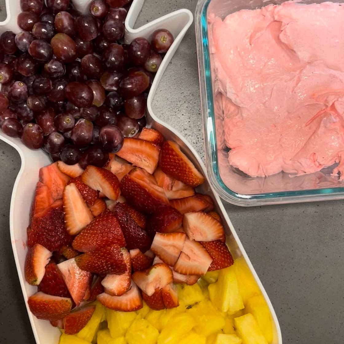 Strawberry Fluff Fruit Dip