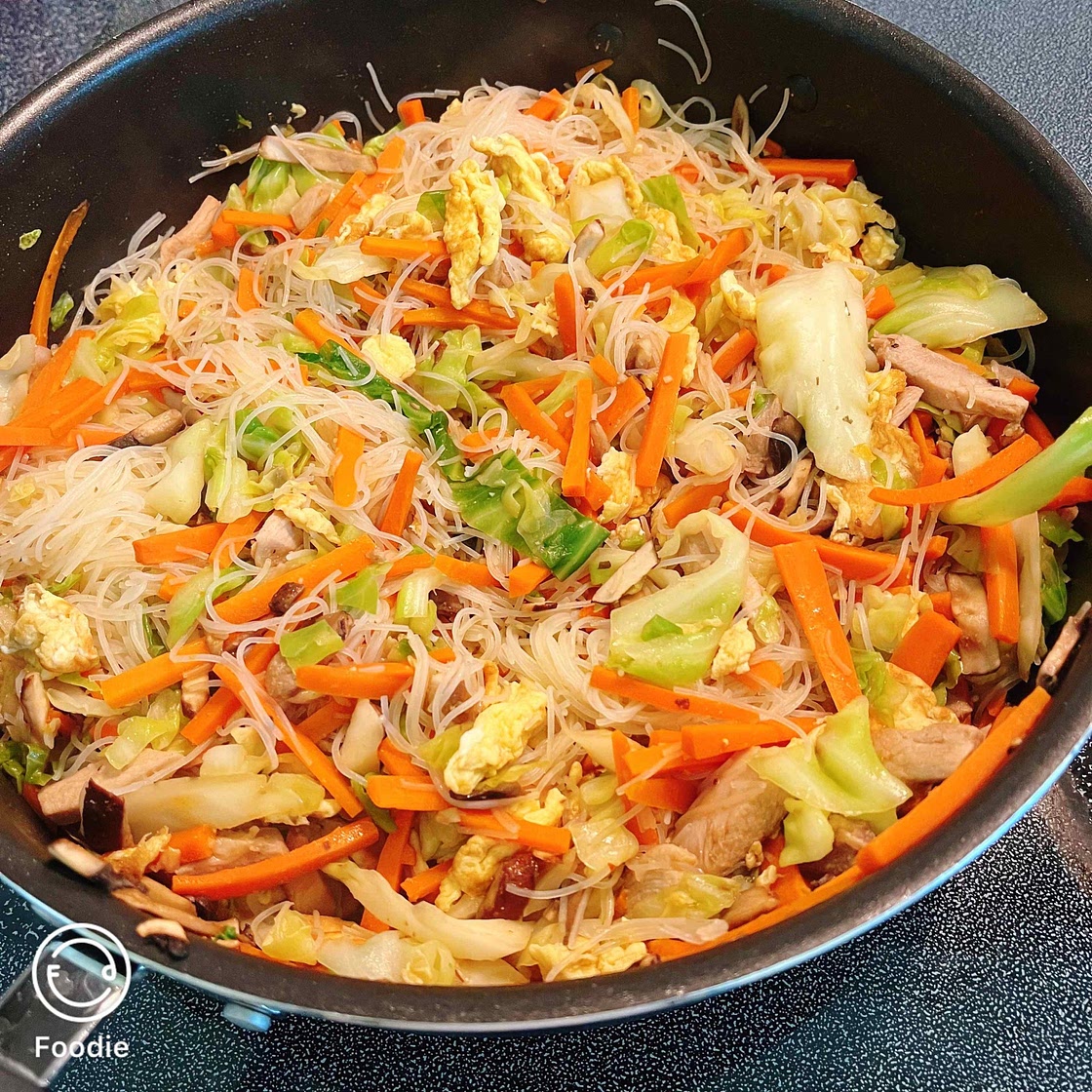 Chicken Stir-fry Rice Noodle