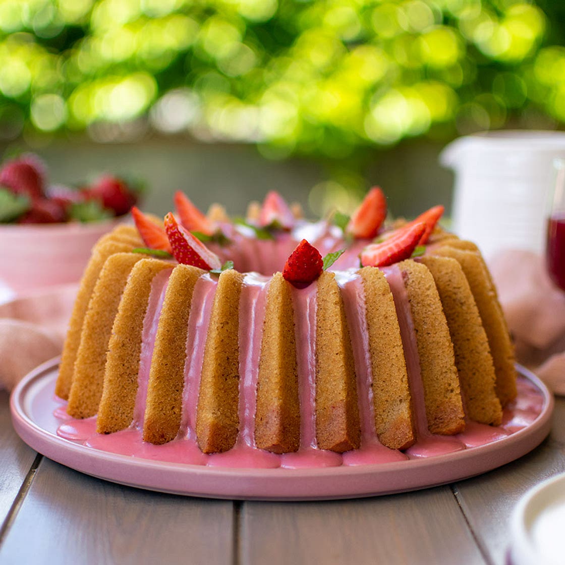 Bundt Cake Arancia Rossa e Fragole 