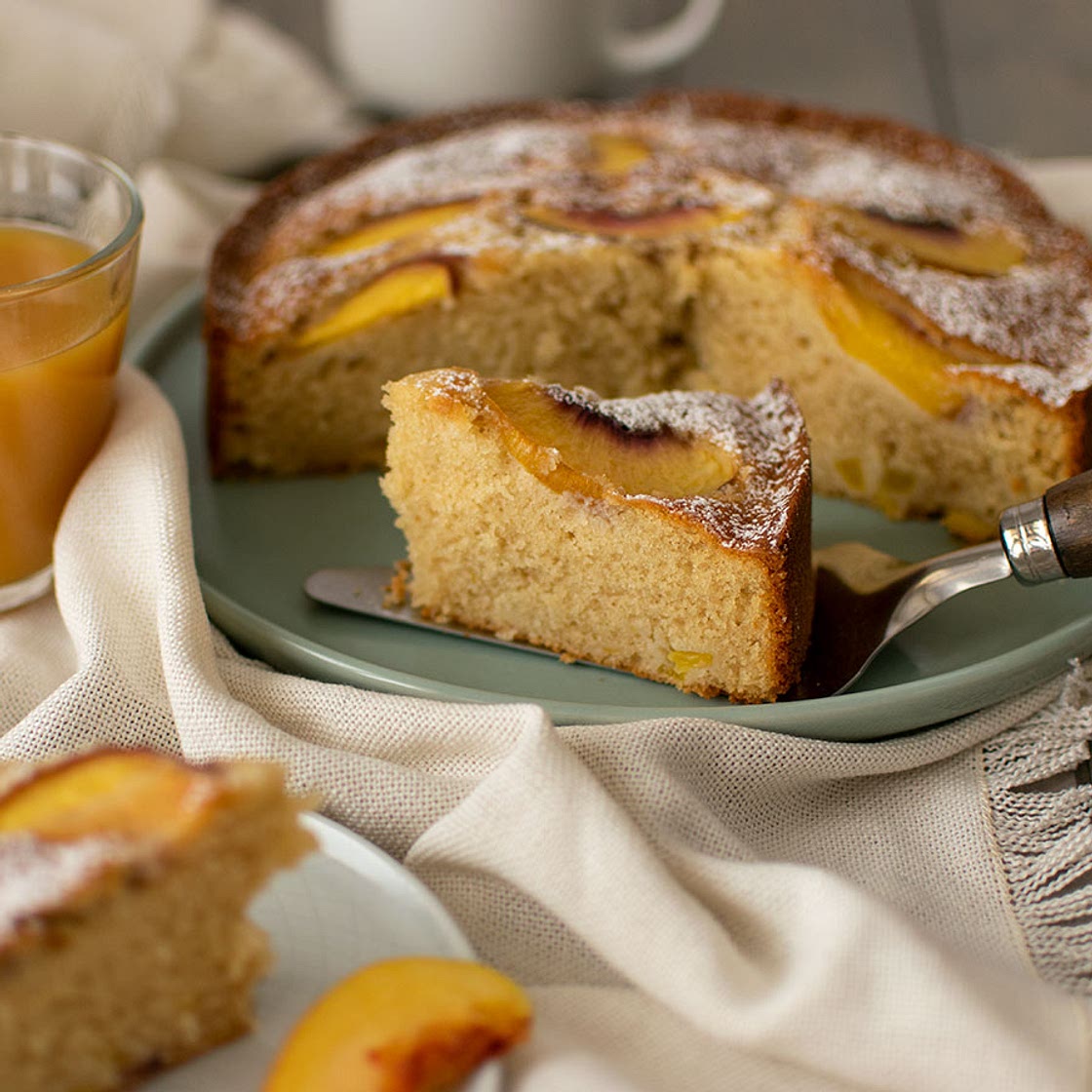 Torta Soffice alle Pesche Gialle 