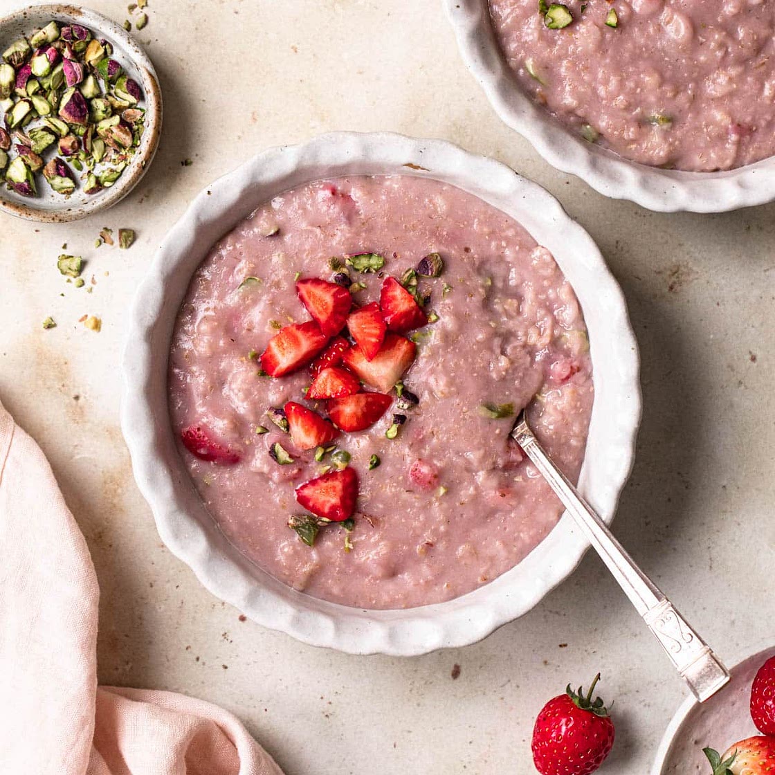 Strawberry Porridge Without Milk