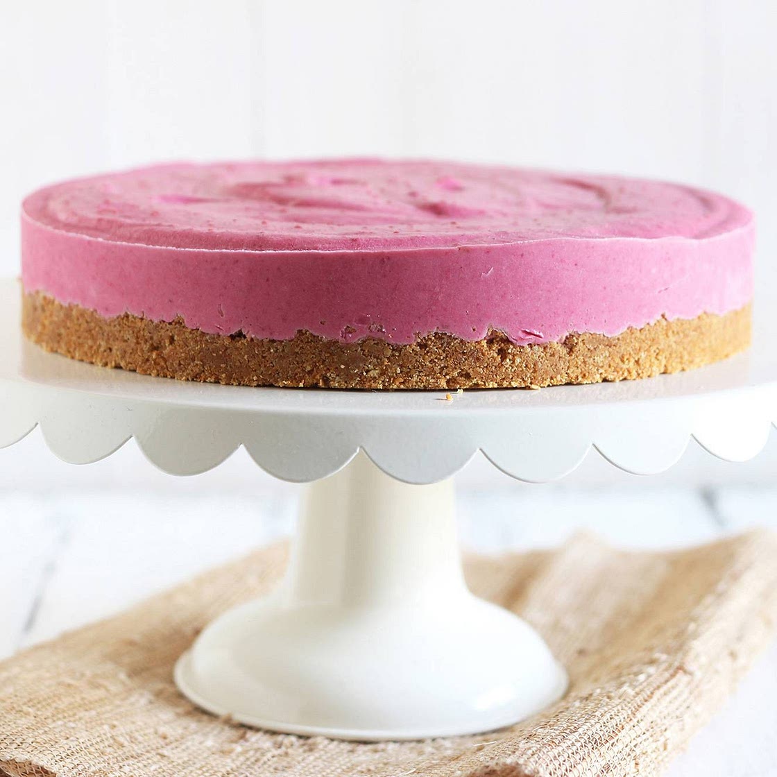 No Bake Frozen Raspberry Pie