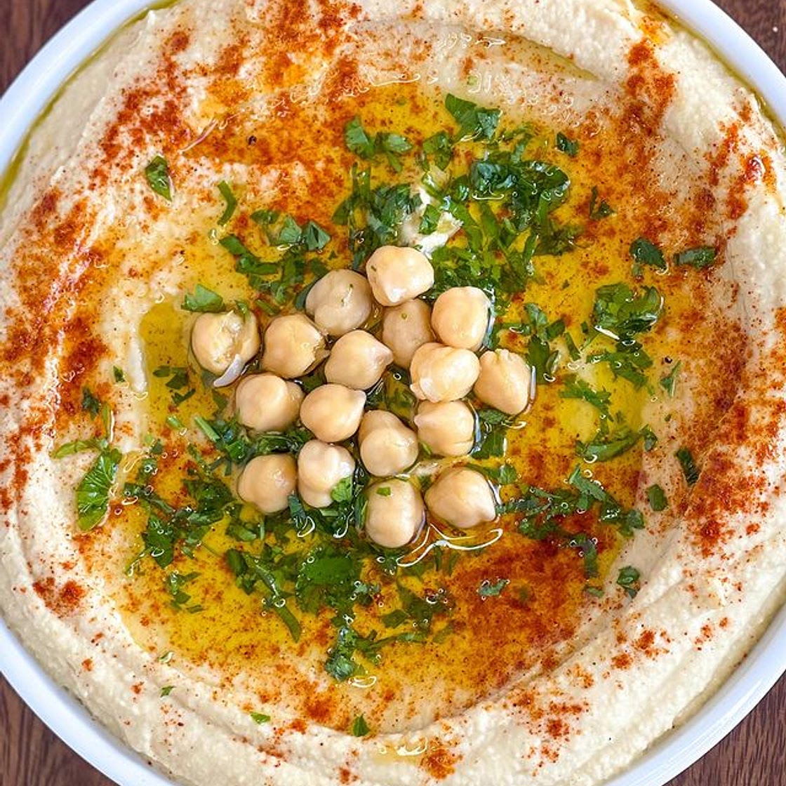 Homemade hummus 
