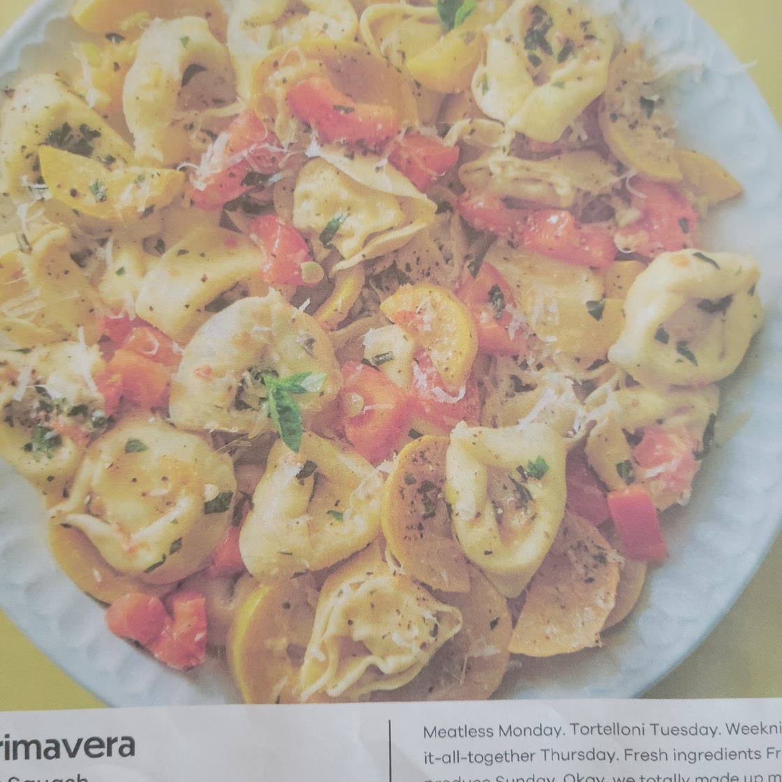 Tortelloni Pesto Primavera w/Chicken