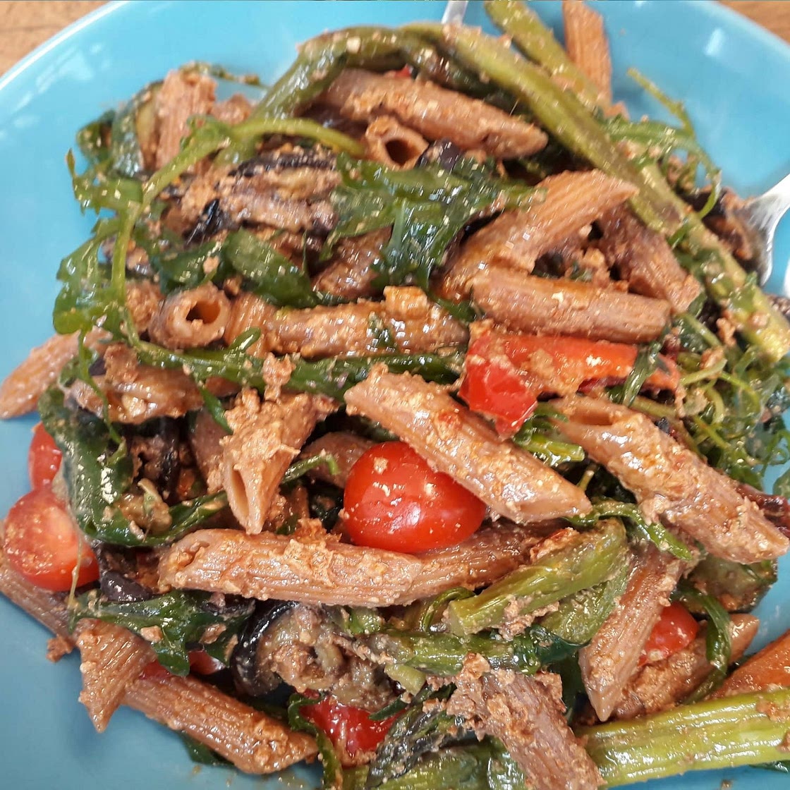 Red Pesto Pasta Salad with Roasted Vegetables