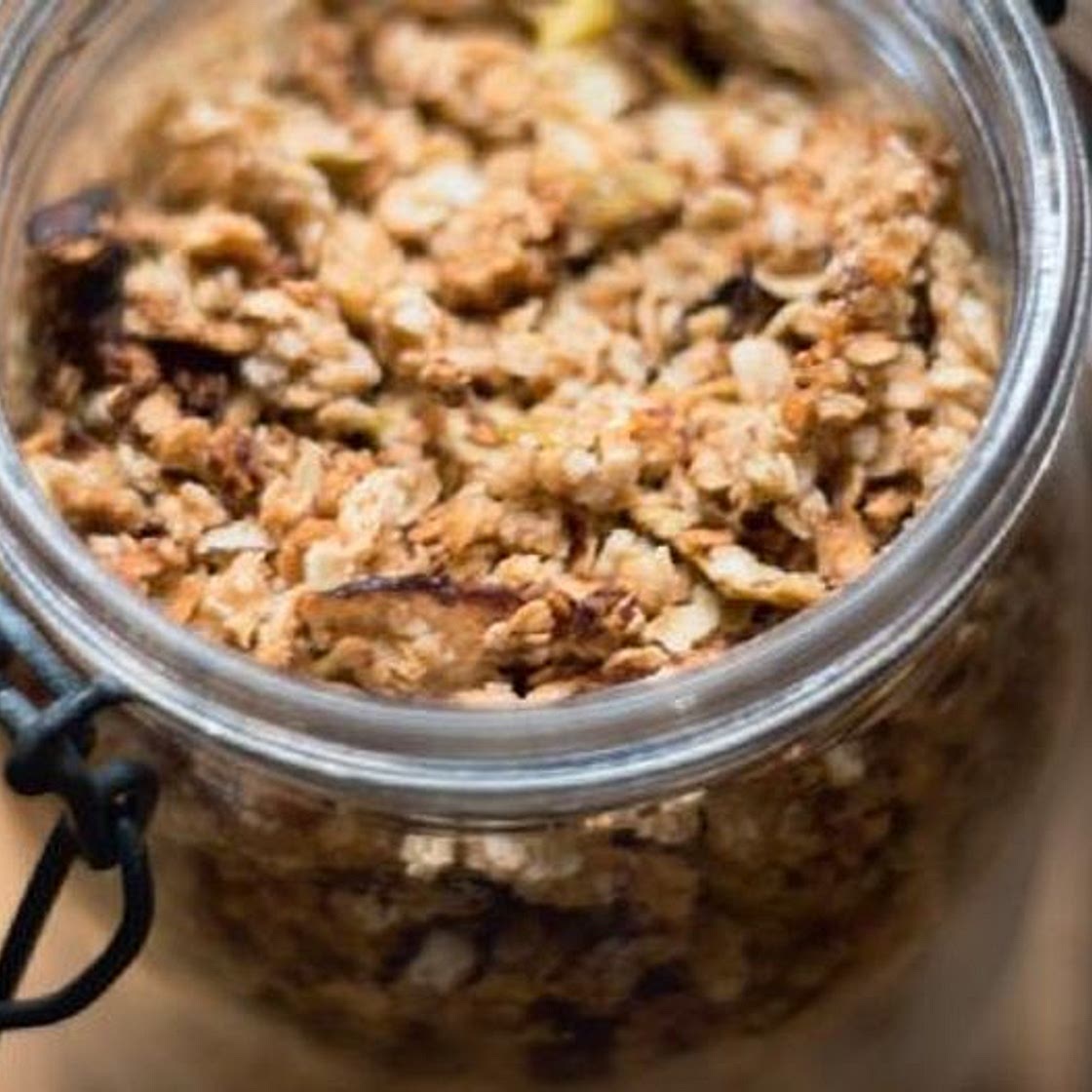 Apple Crumble Granola