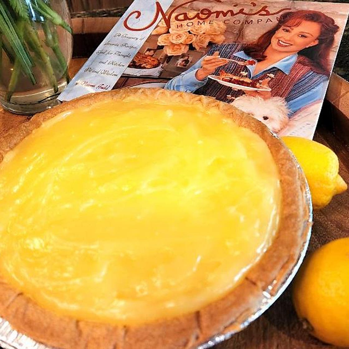 Naomi Judd's Creamy Lemon Pie