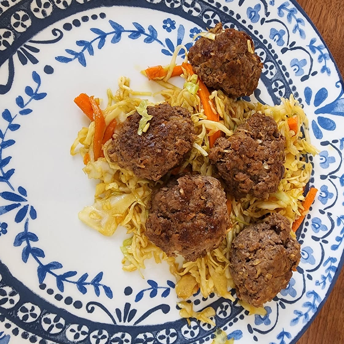 Paleo Egg Roll Meatballs with Slaw (Whole30)