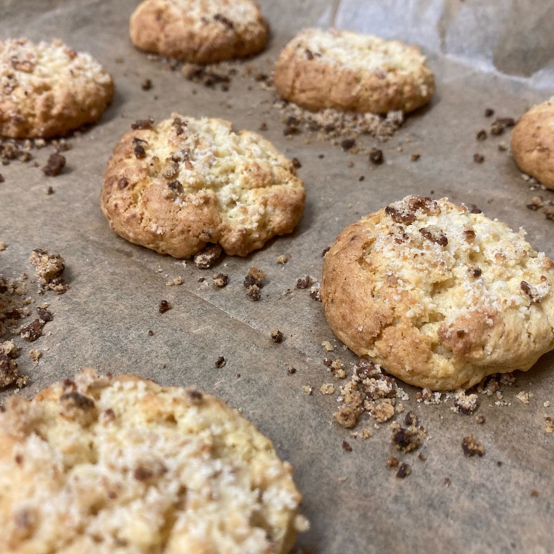 Apple crumble cookies
