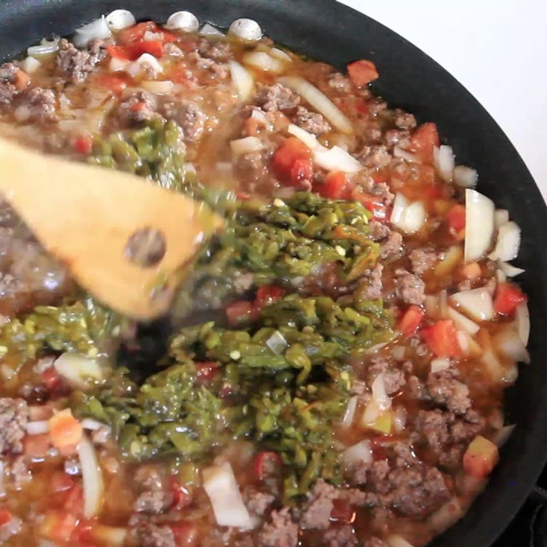 How to Make New Mexico Green Chile with Beef