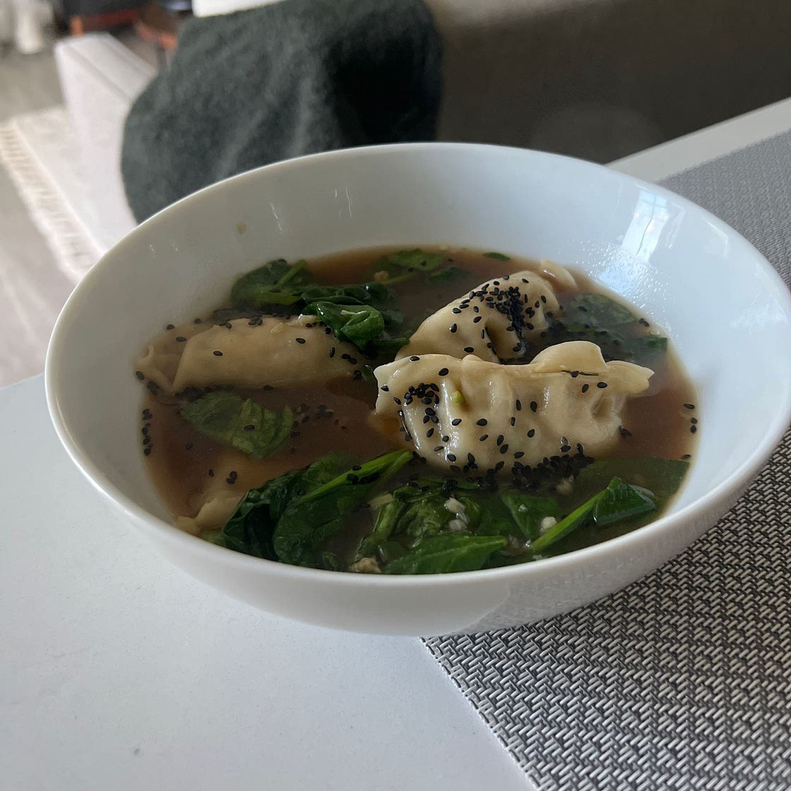 Easy Dumpling Soup (Potsticker Soup)