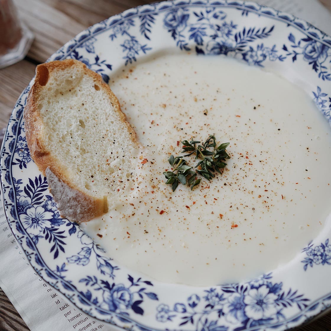 Garlic White Bean Soup
