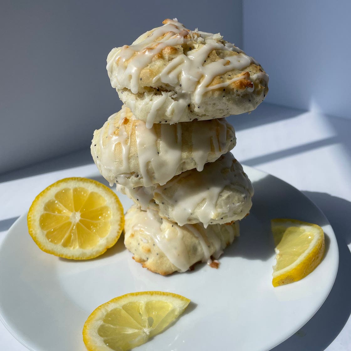 Gluten-Free Lemon Poppyseed Scones — Ollie Om Nom