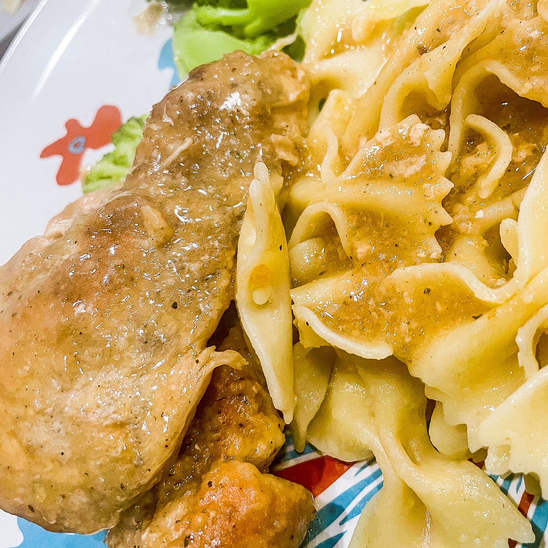 The Best One Pan Lemon Pepper Chicken Recipe for a Busy Weeknight