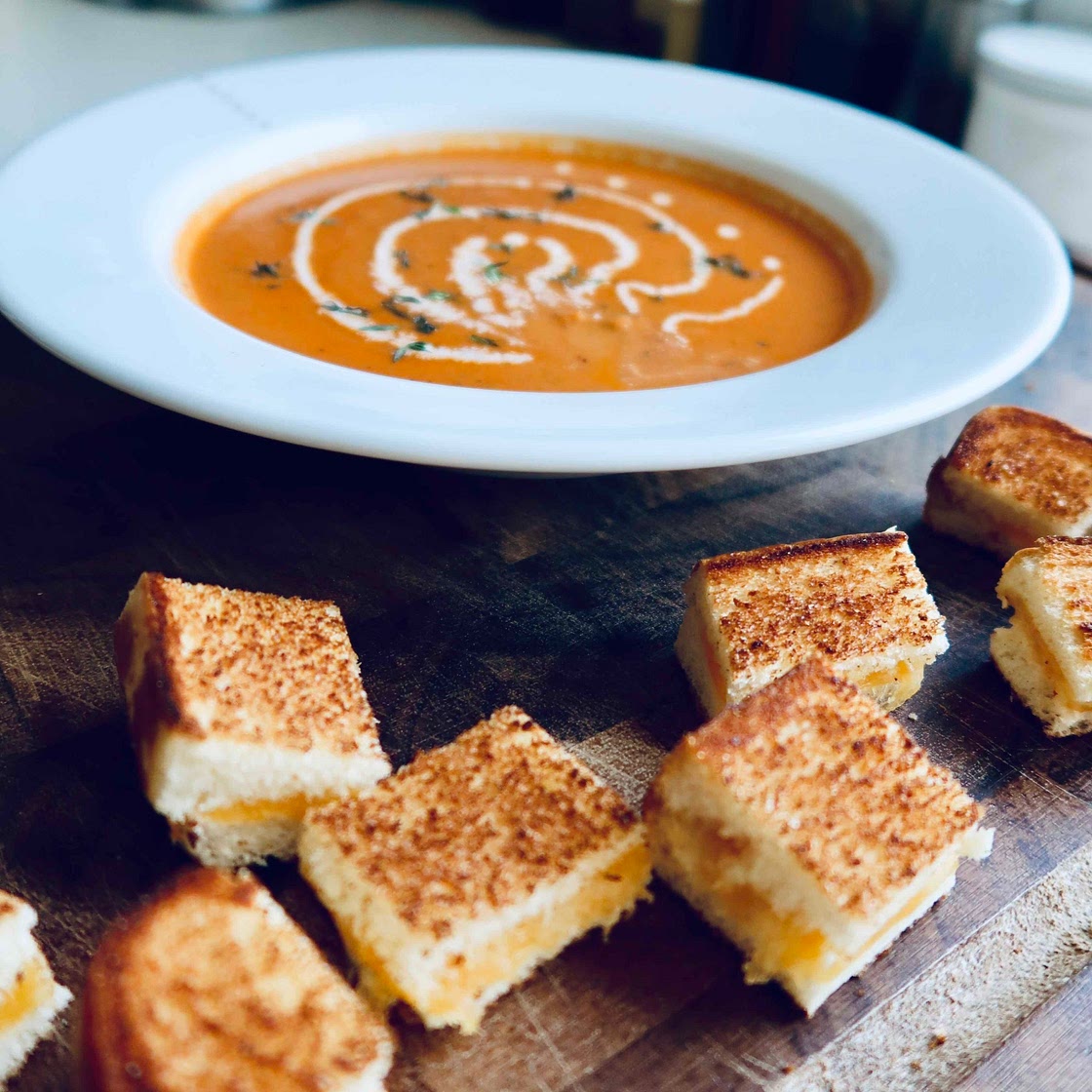 Hearty Tomato Soup and Grilled Cheese Bites 