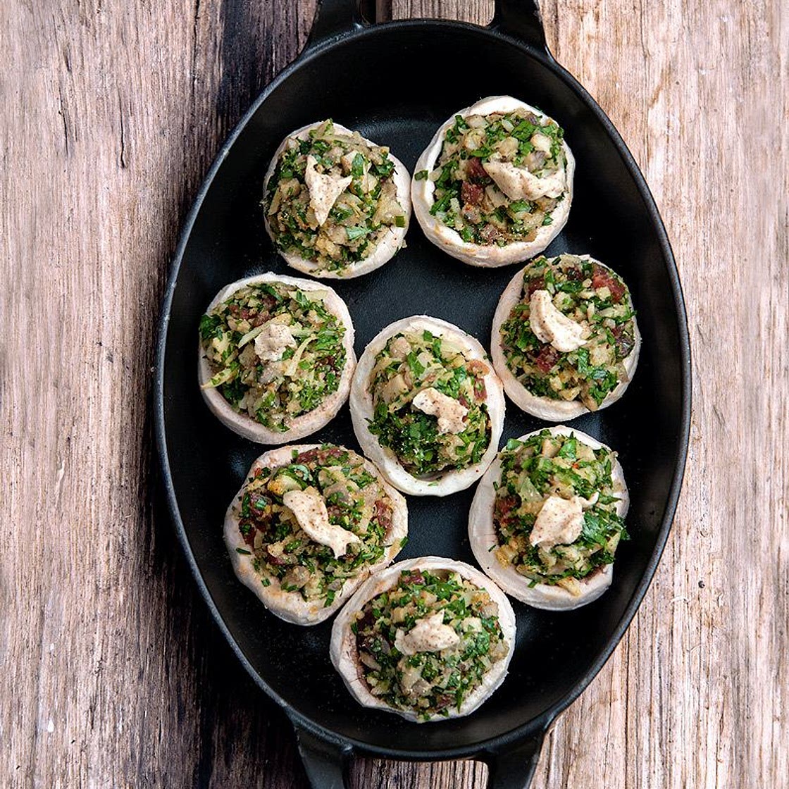 Champignons farcis au jambon sec