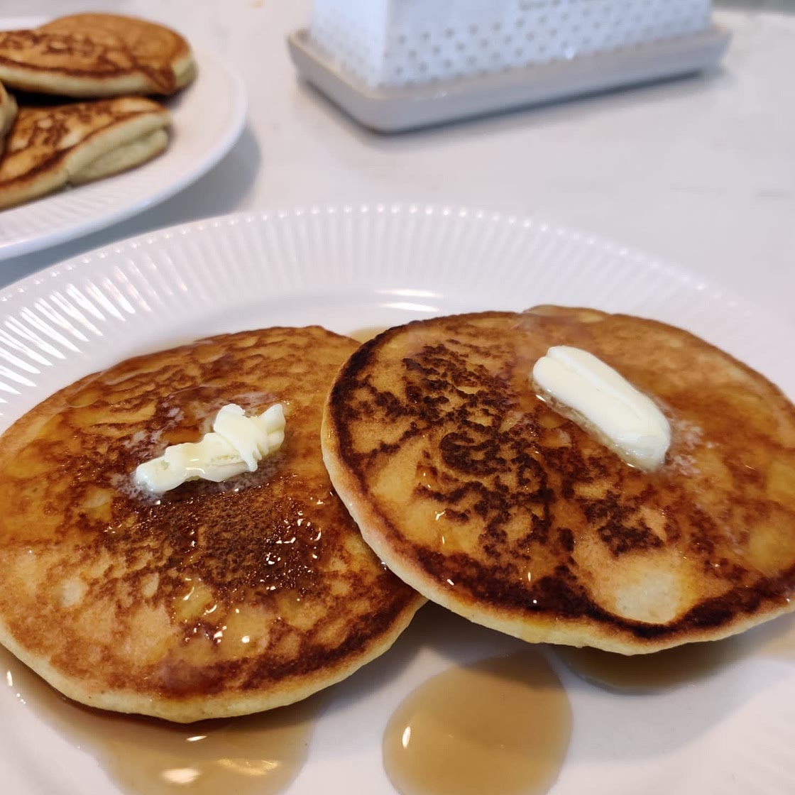 Low Carb Keto Pancakes Recipe (Fluffy & Easy!)