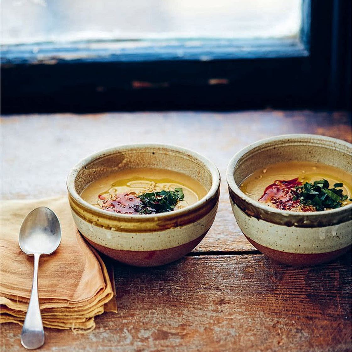 Revithosoup: houmous soup