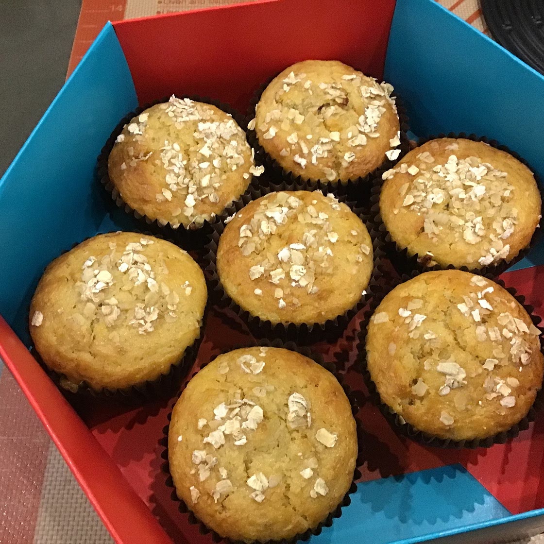 Easy banana muffins