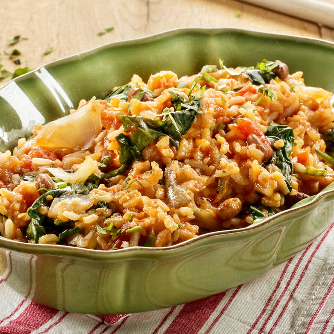 Arroz de bacalhau com espinafres e feijão