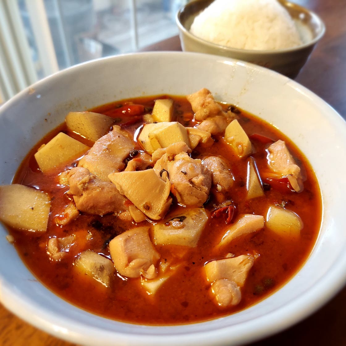 Braised Chicken with Baby Taro (yu'er shao ji)