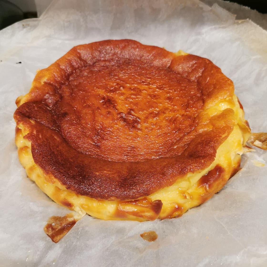 Burnt basque cheesecake