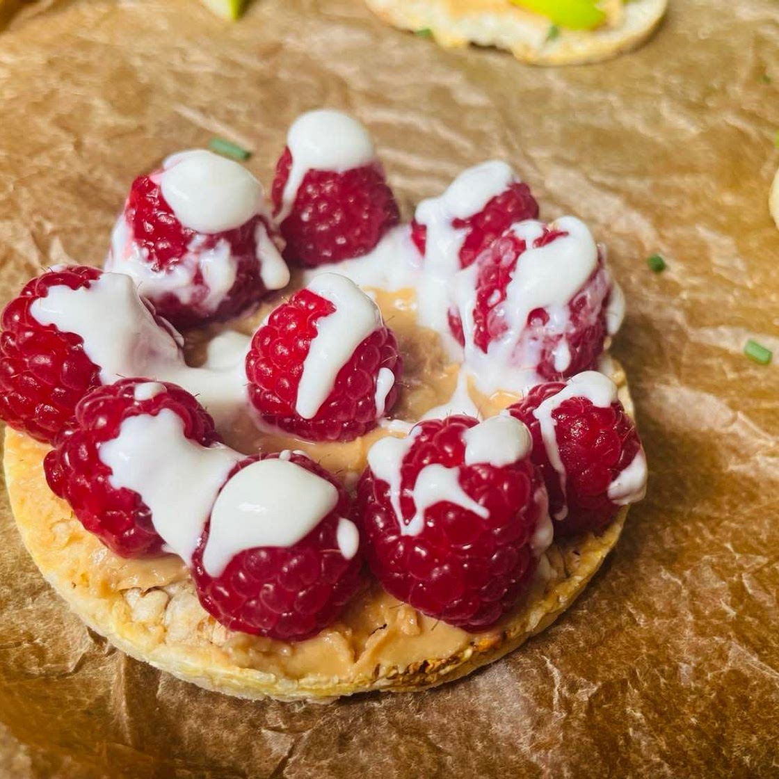 Rice Cake with Peanut Butter & Raspberries (Gluten Free Snack)
