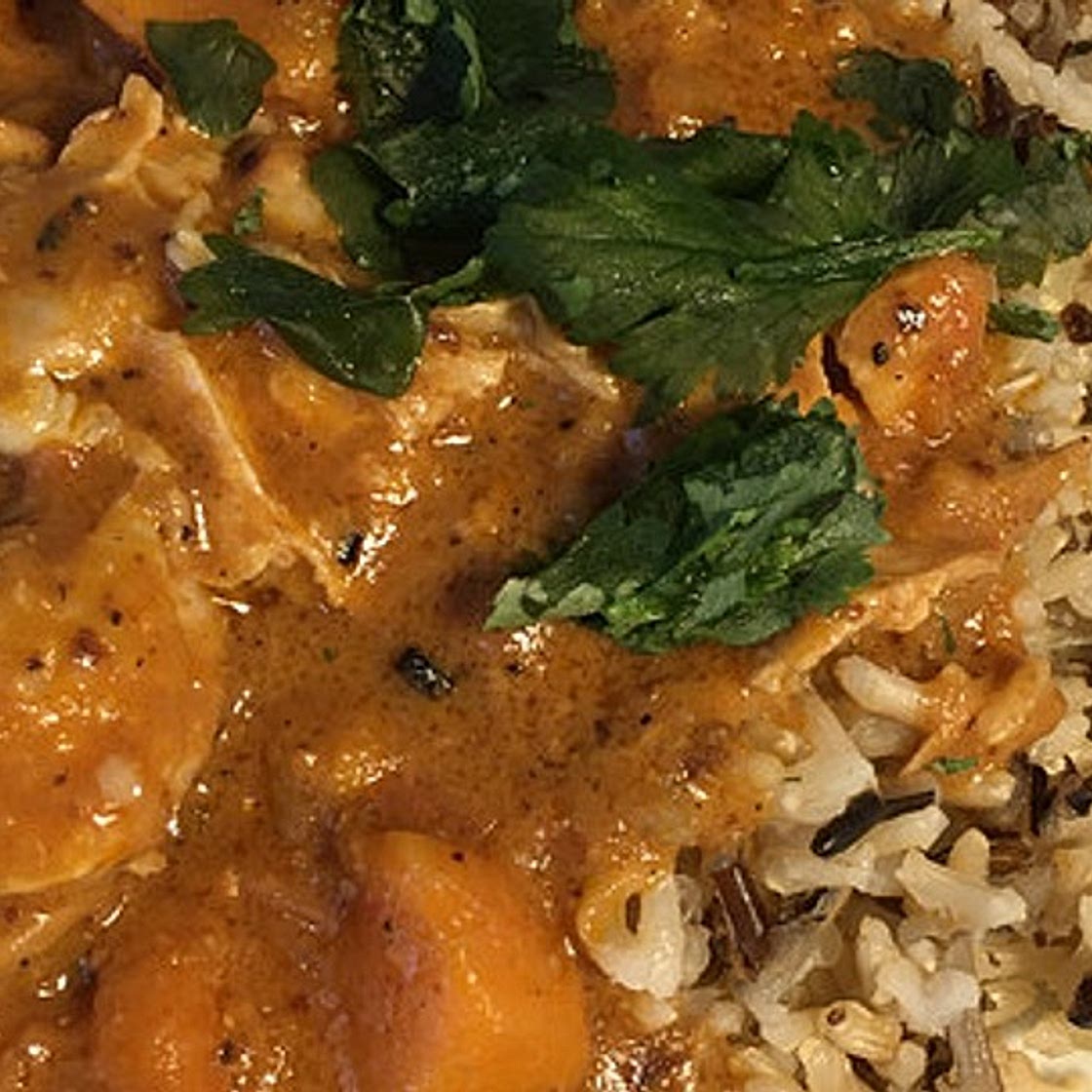 Afrikanischer Hähnchen-Erdnusseintopf