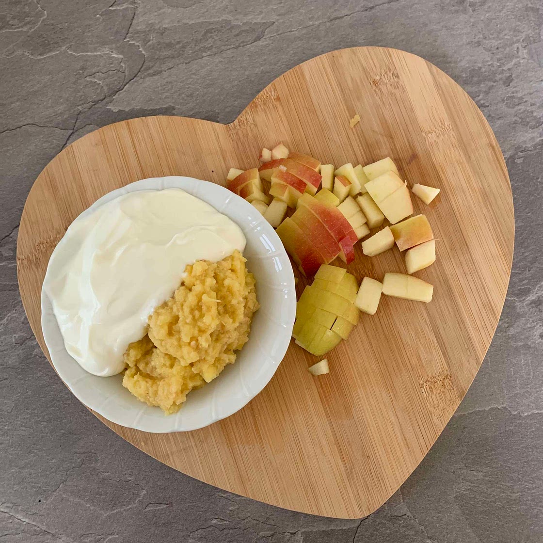 FAST 800 - apple mango and hazelnut yogurt