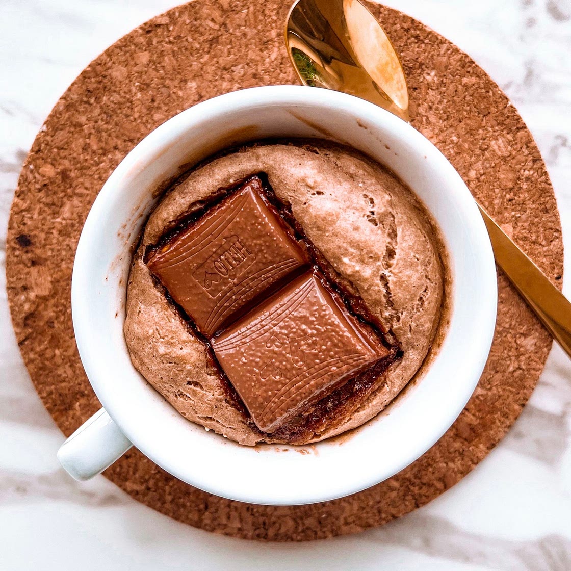 5 MIN VEGAN MUG CAKE