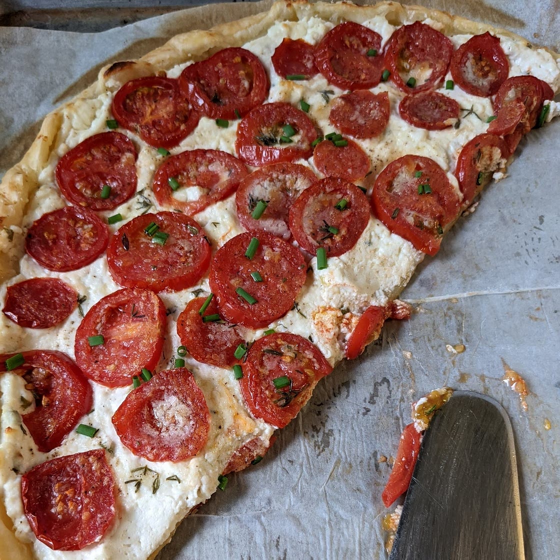 Easy vegetarian puff pastry tomato tarts with feta and ricotta