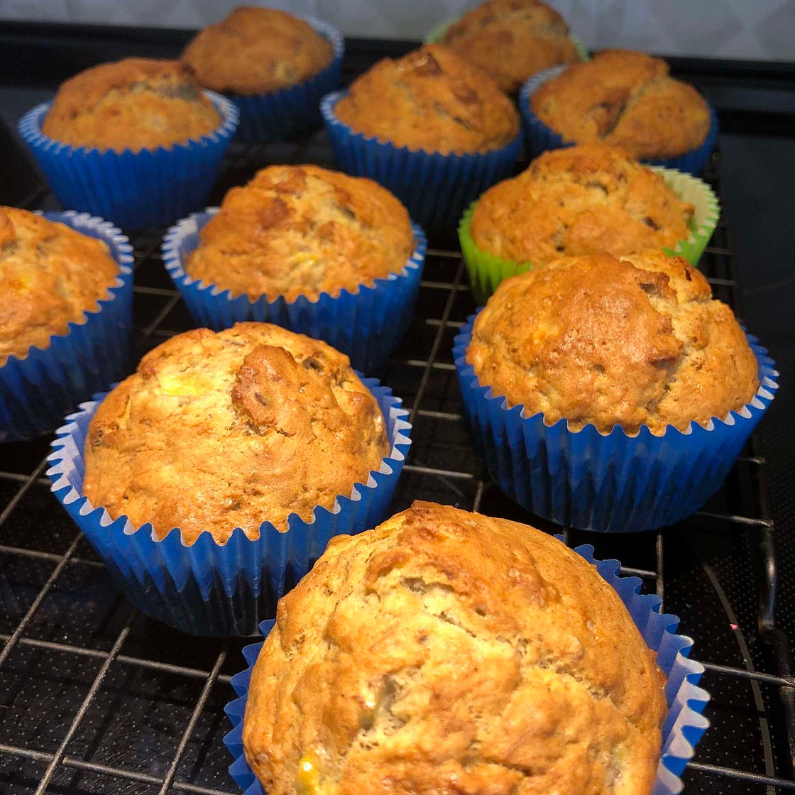 Banana walnut muffins