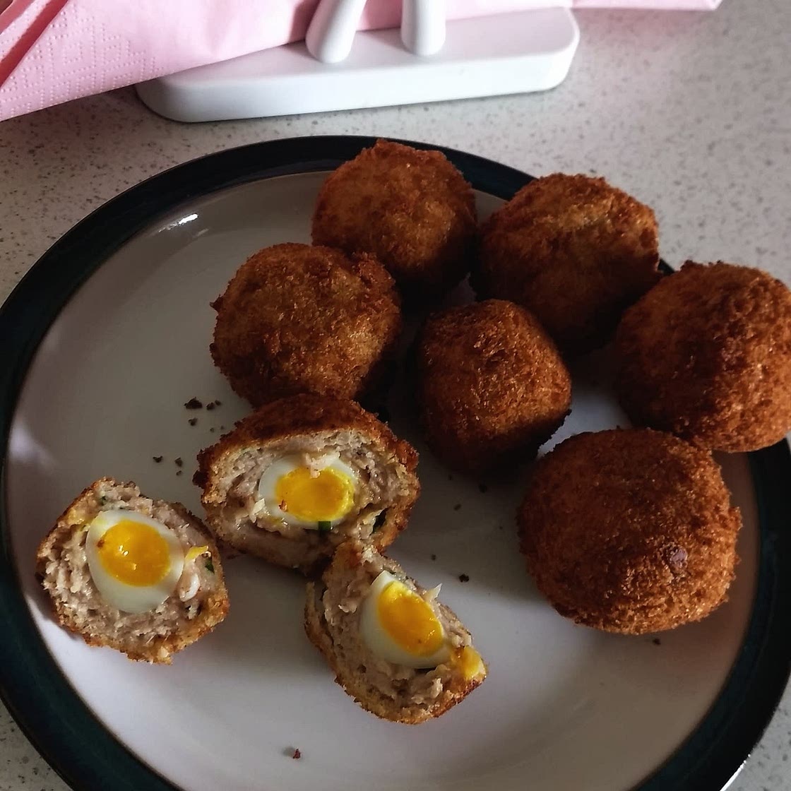 Scotch quail eggs