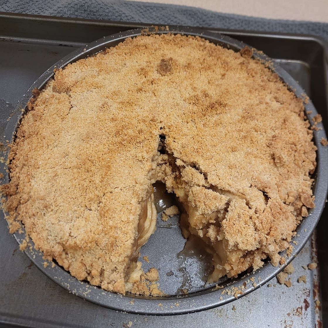 Dutch Apple Pie Recipe (Apple Crumb Pie)