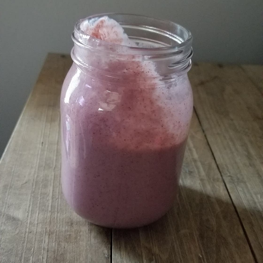 The Irresistible Blackberry Detox Smoothie for natural cleansing and weight loss powers!