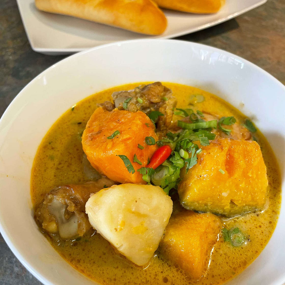 Cà Ri Gà - Vietnamese Chicken Curry