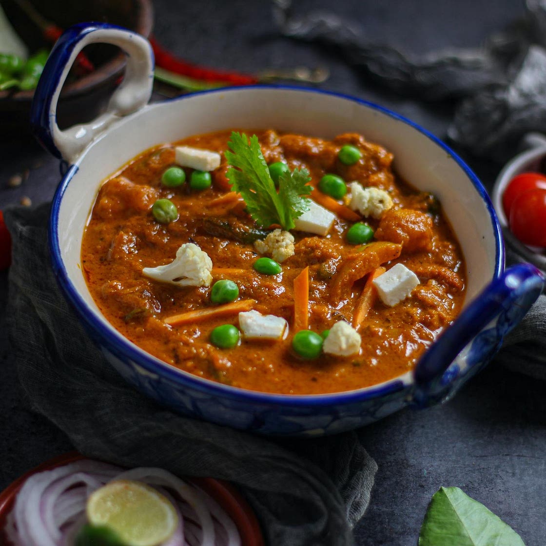 Carrot and Green Peas with Tomato Sauce Made by Joyoung Automatic Cooker
