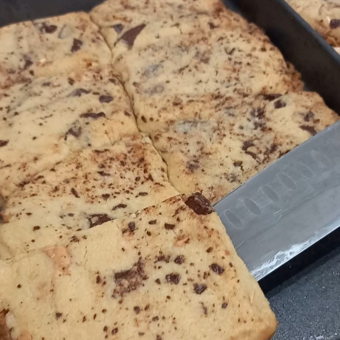 Chunky Chocolate Shortbread