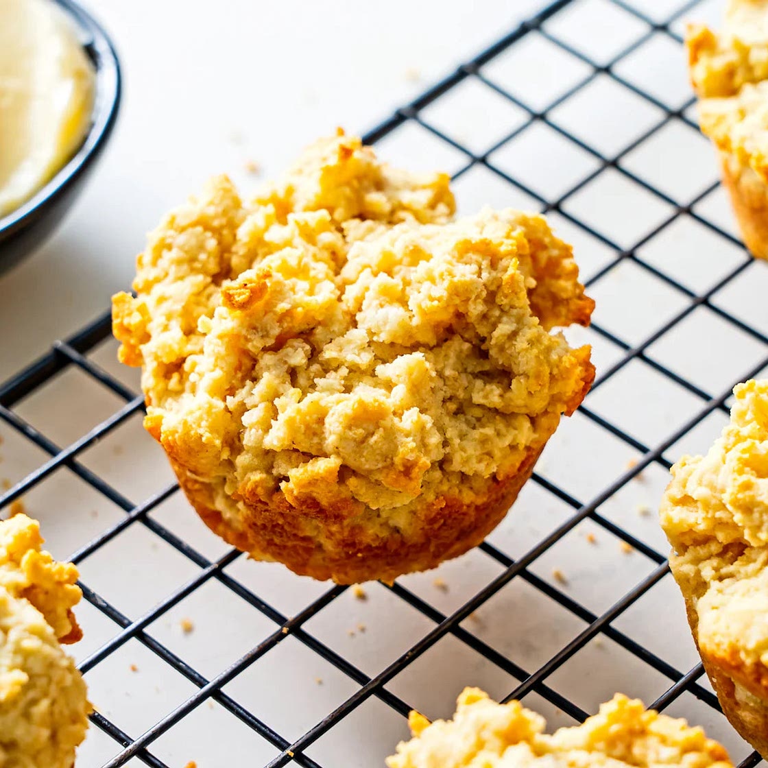 8 recipes to use tortilla chips, including nachos, salads and muffins