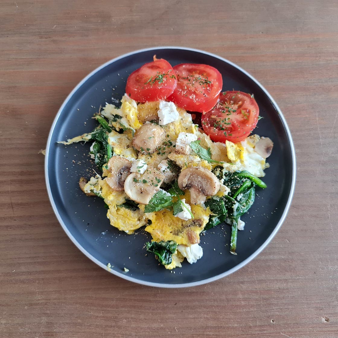 Spinach goatcheese omelet