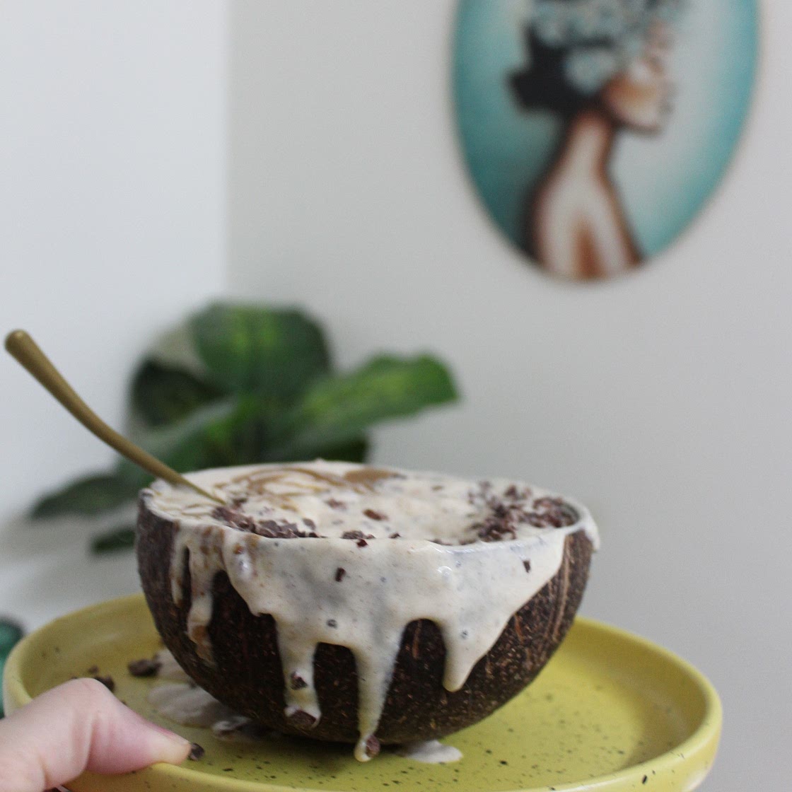 The tastiest banana vanilla cinnamon smoothie you'll have tasted yet!