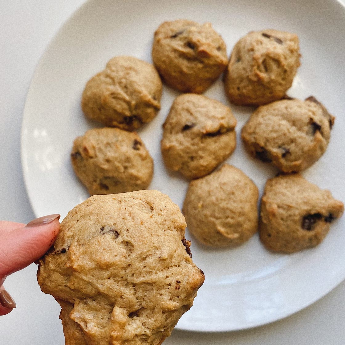 Vegan Banana Chocolate Chip Cookies