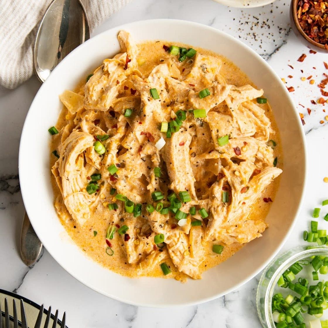 Keto Crockpot Cheesy Chicken - FreezerFit