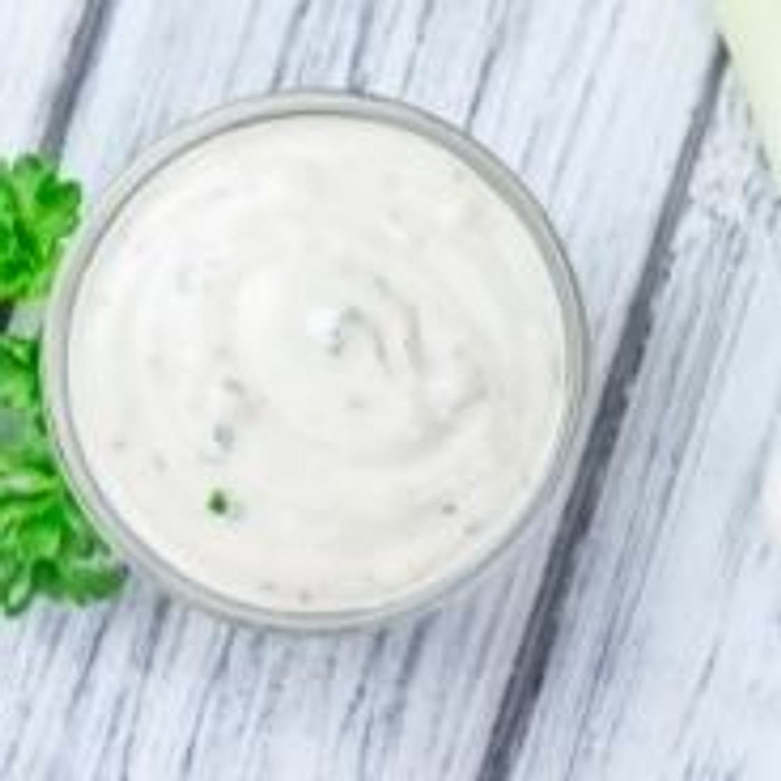 Middle Eastern Garlic Sauce