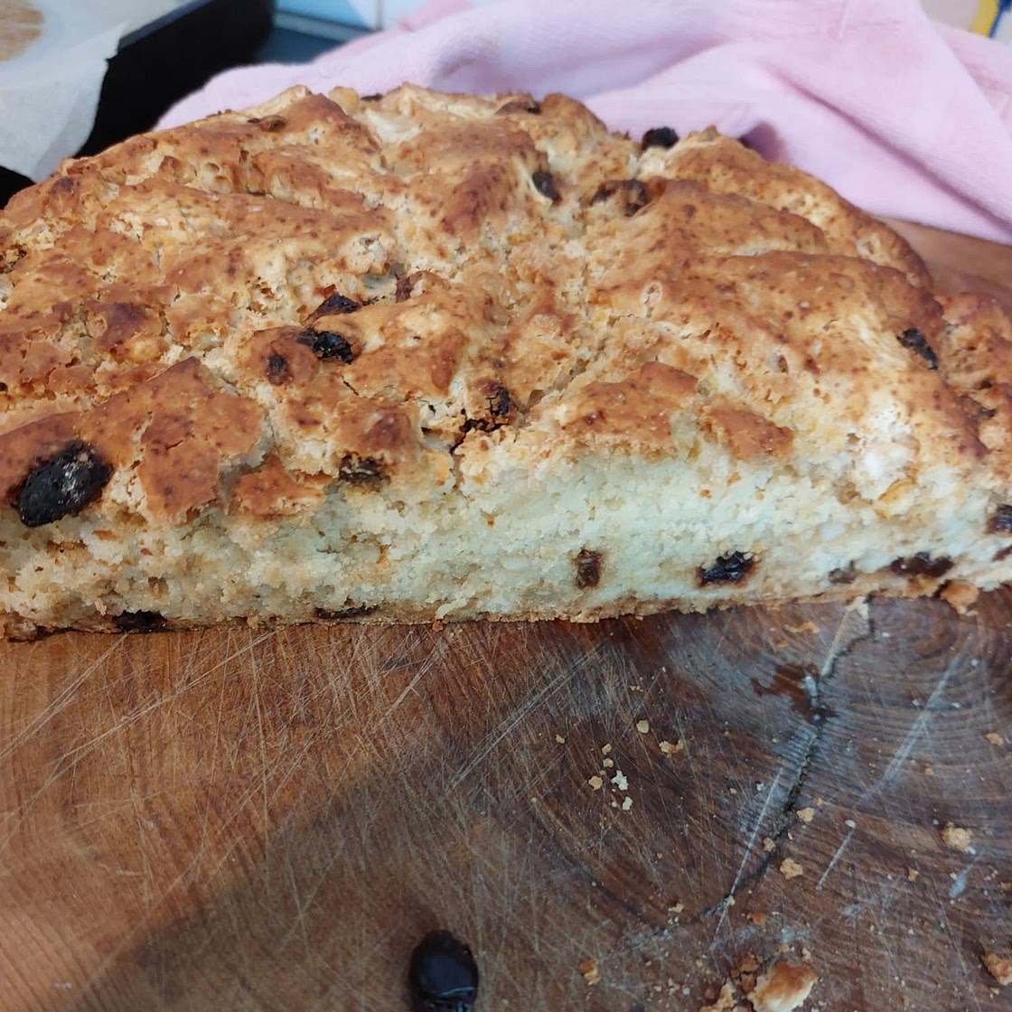 Spotted dick bread